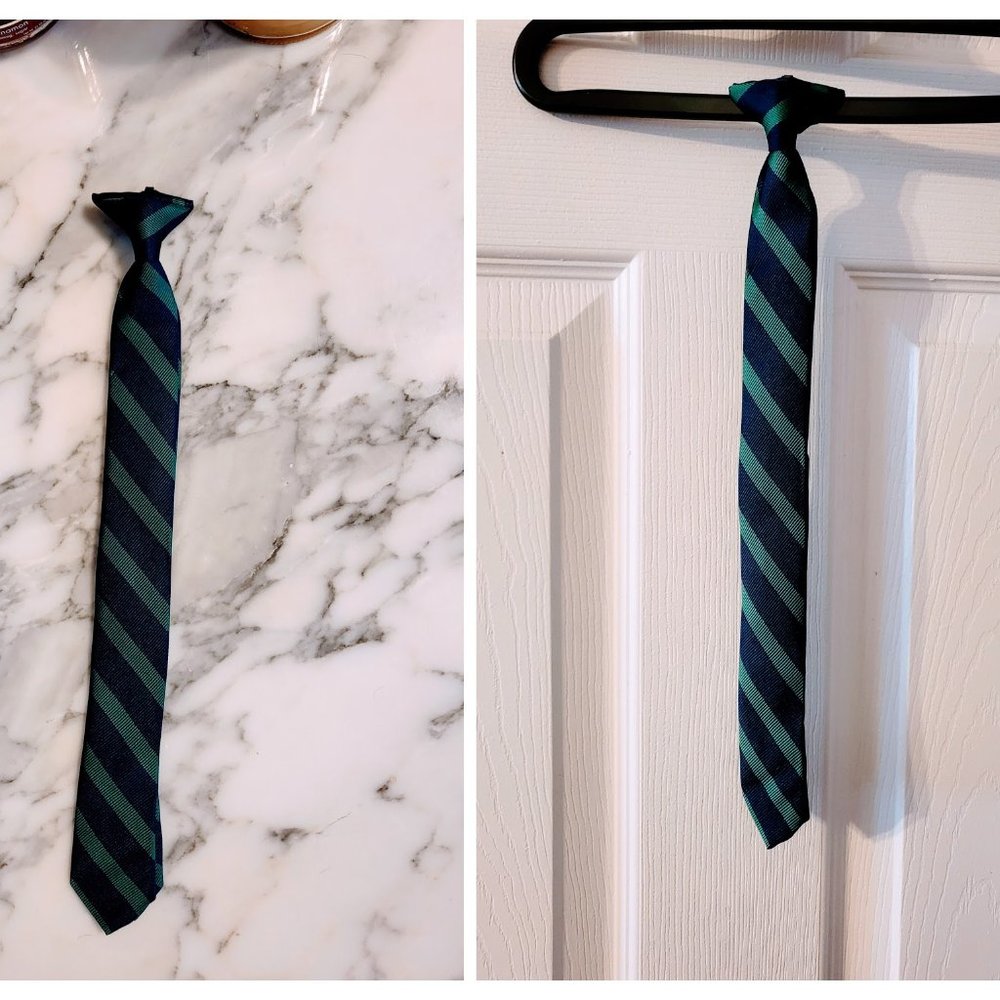 EUC (Precious!) Skinny Clip On Tie 14" Dark Green & Blue